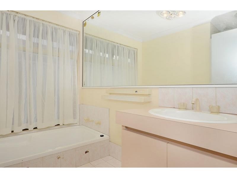 10 Guadalupe Drive, Ballajura WA 6066