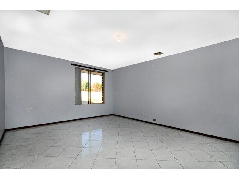 4 Giles Place, Mirrabooka WA 6061