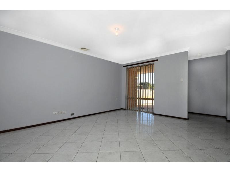 4 Giles Place, Mirrabooka WA 6061