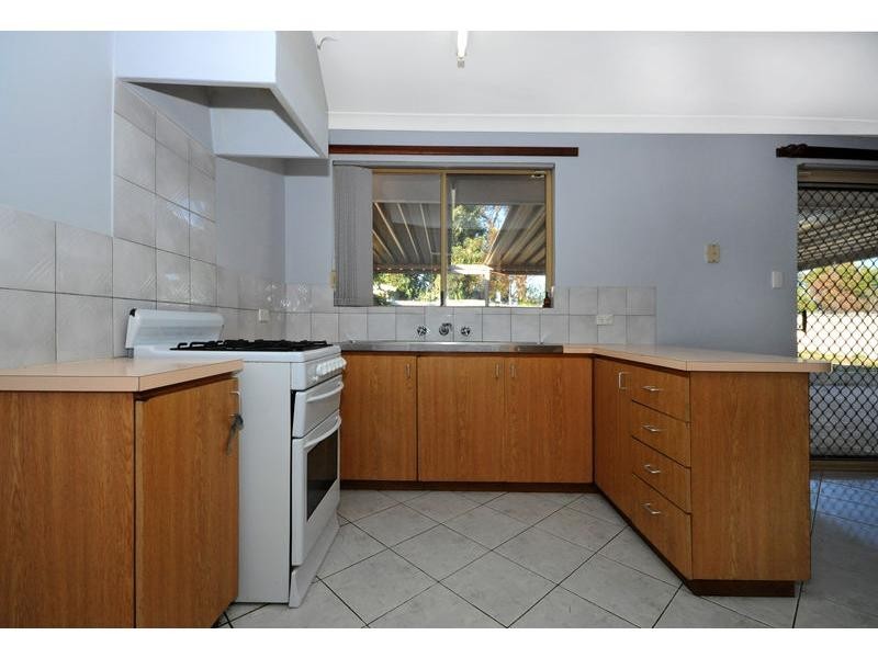 4 Giles Place, Mirrabooka WA 6061