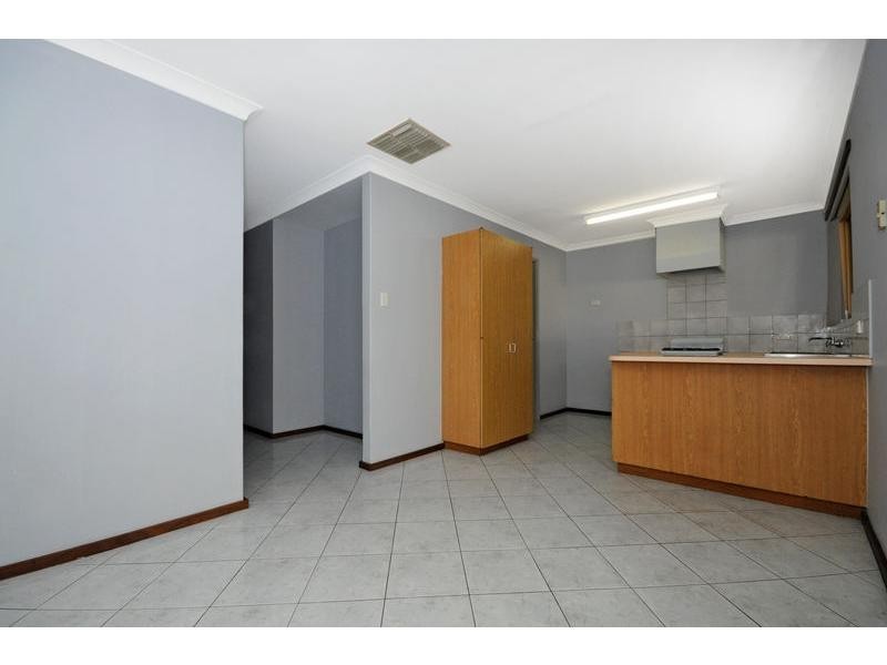 4 Giles Place, Mirrabooka WA 6061