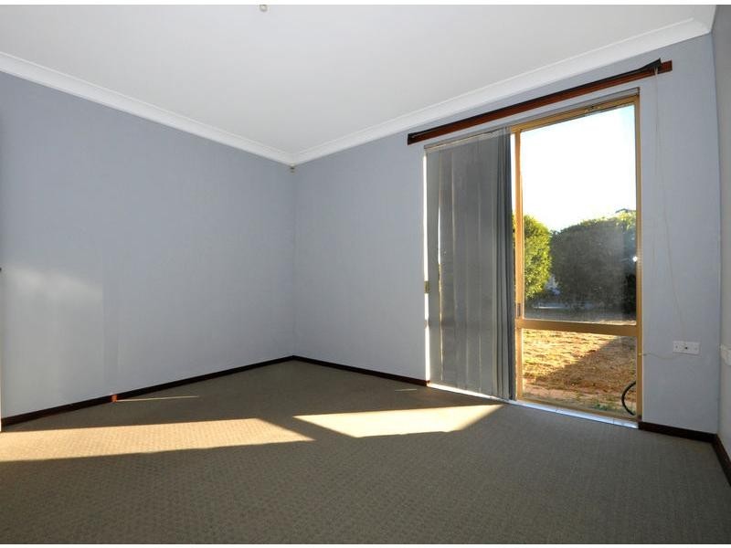 4 Giles Place, Mirrabooka WA 6061