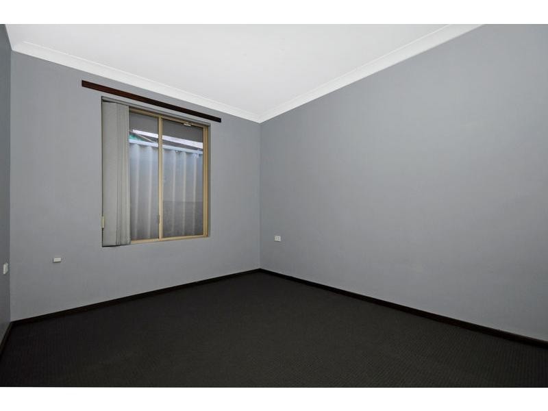 4 Giles Place, Mirrabooka WA 6061