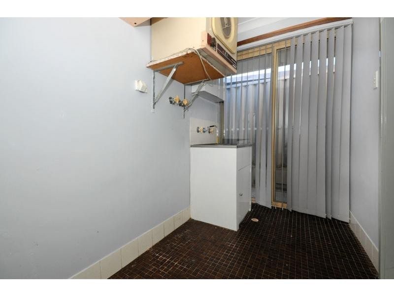 4 Giles Place, Mirrabooka WA 6061