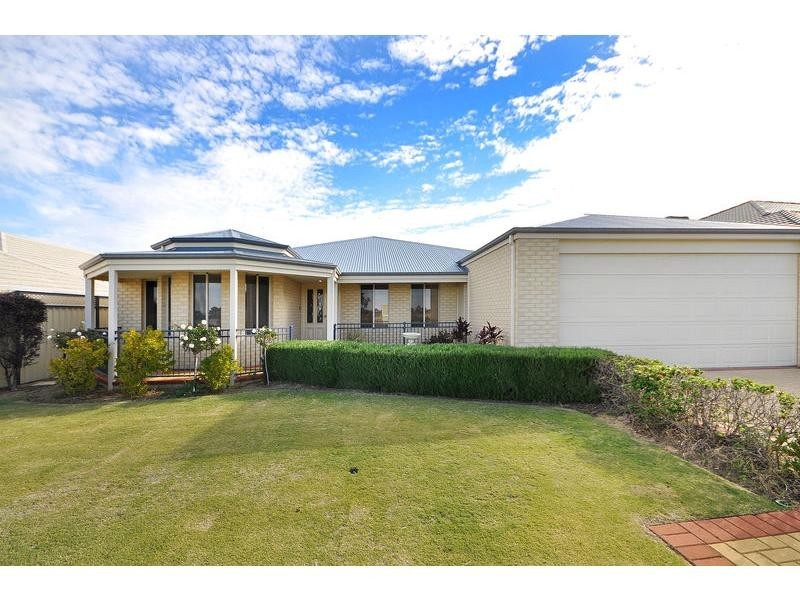 39 Hinckley Parkway, Hocking WA 6065