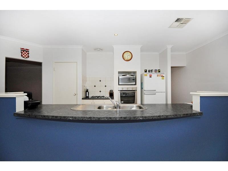 39 Hinckley Parkway, Hocking WA 6065
