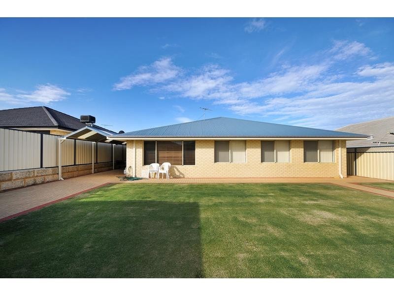 39 Hinckley Parkway, Hocking WA 6065