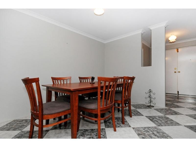 38 Dandenong Way, Alexander Heights WA 6064