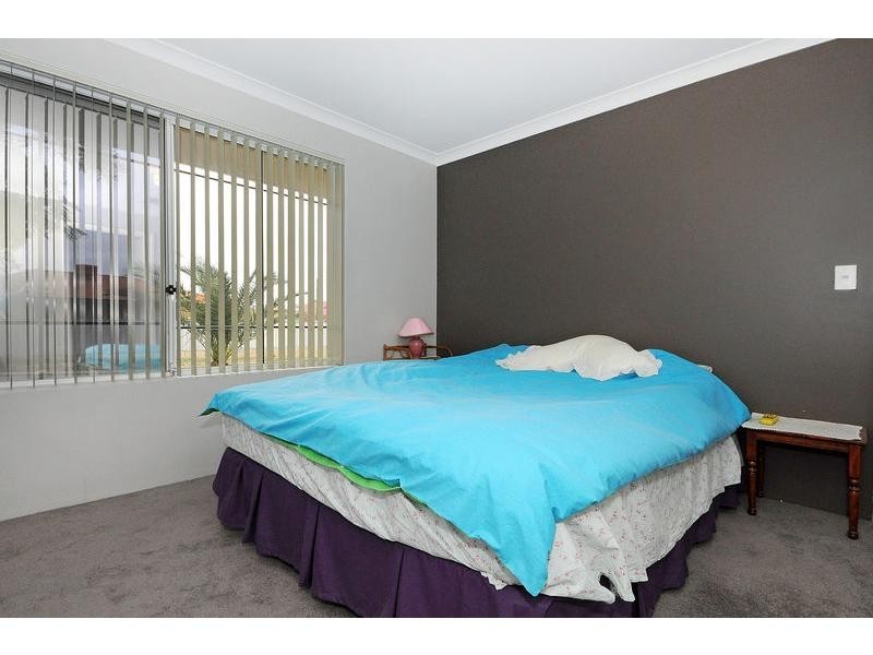 38 Dandenong Way, Alexander Heights WA 6064