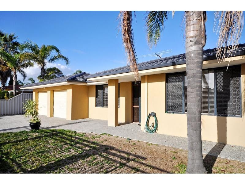 8 Woodpine Court, Ballajura WA 6066