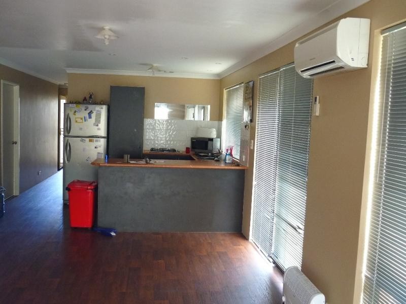 10 Modena Place, Balga WA 6061