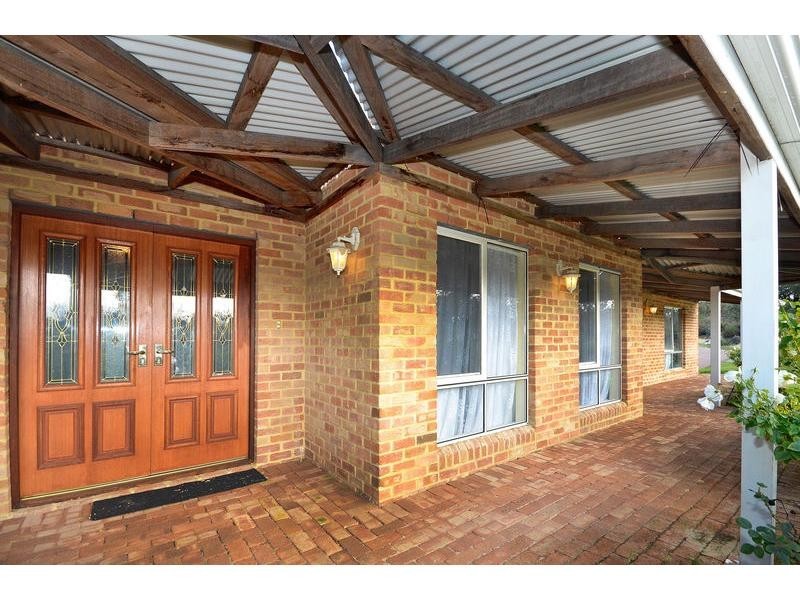 66 Pine Crest Way, Gnangara WA 6077