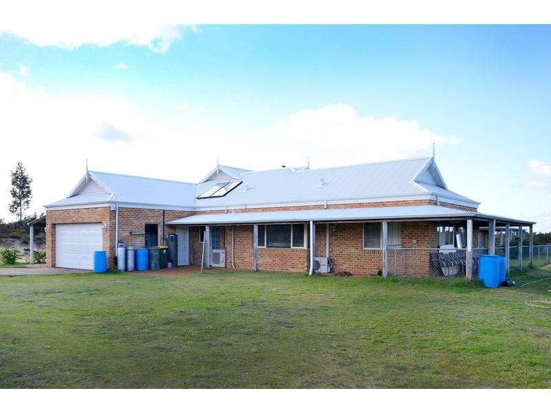 66 Pine Crest Way, Gnangara WA 6077