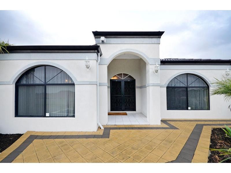 3 Syme Road, Alexander Heights WA 6064