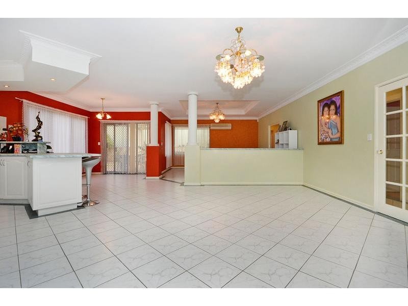 3 Syme Road, Alexander Heights WA 6064