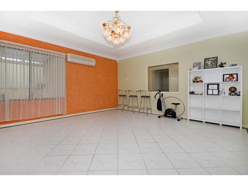 3 Syme Road, Alexander Heights WA 6064