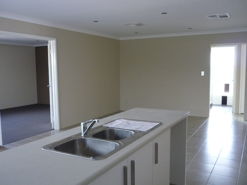 20 Calendia Way, West Swan WA 6055