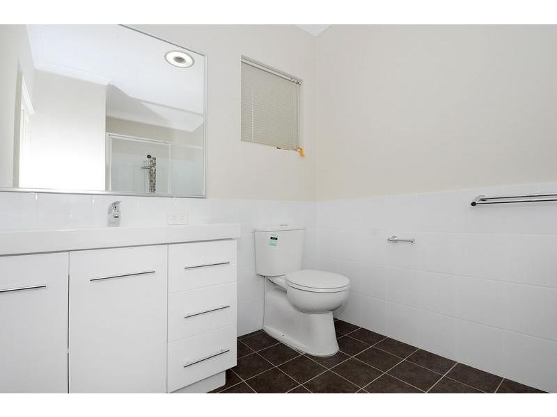 6 Vellum Loop, Aveley WA 6069