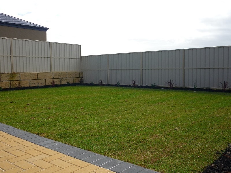 29 Bolton Way, Darch WA 6065