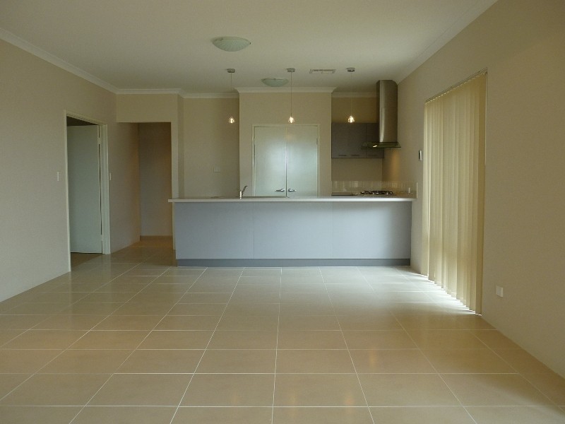 31 Bolton Way, Darch WA 6065