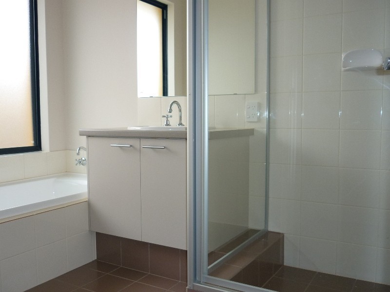 31 Bolton Way, Darch WA 6065