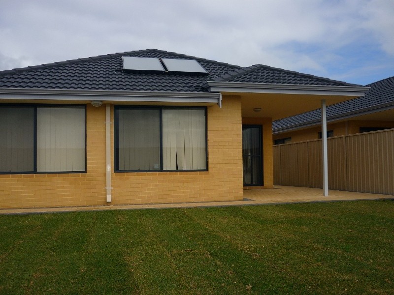 31 Bolton Way, Darch WA 6065