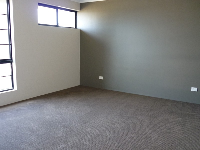 10 Litoria Pass, West Swan WA 6055
