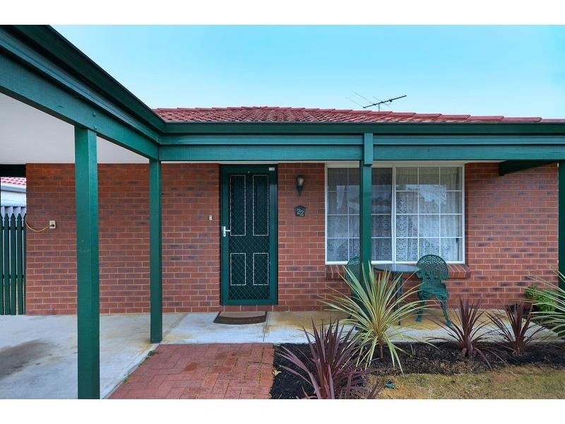22 Ellenbrae Place, Marangaroo WA 6064