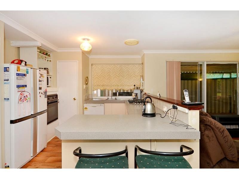 22 Ellenbrae Place, Marangaroo WA 6064