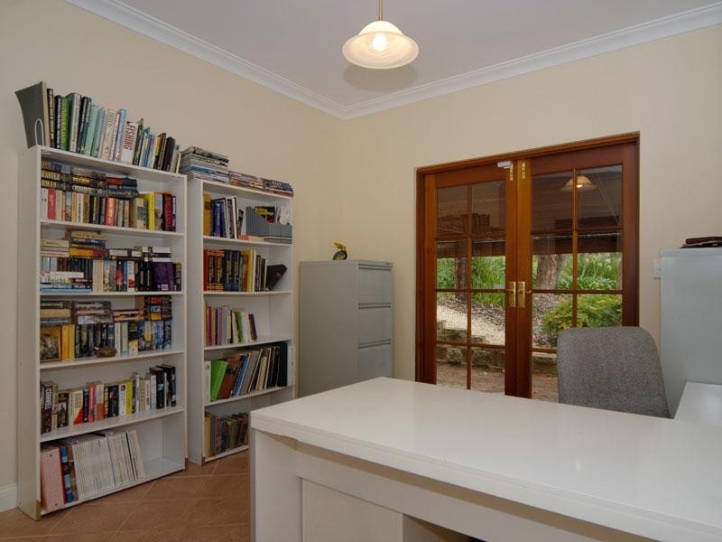 79 Kalamunda Road, Kalamunda WA 6076