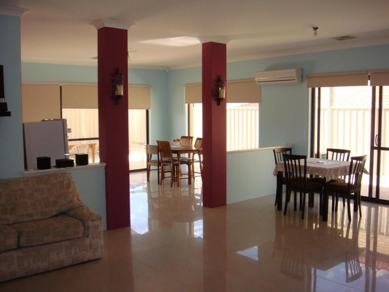 15 Firenze Loop, Landsdale WA 6065