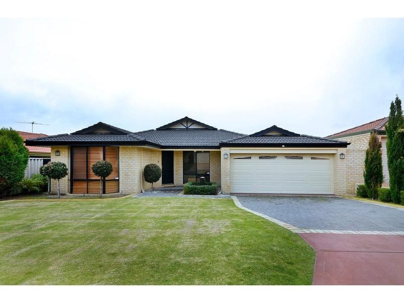 27 Truscott Elbow, Alexander Heights WA 6064