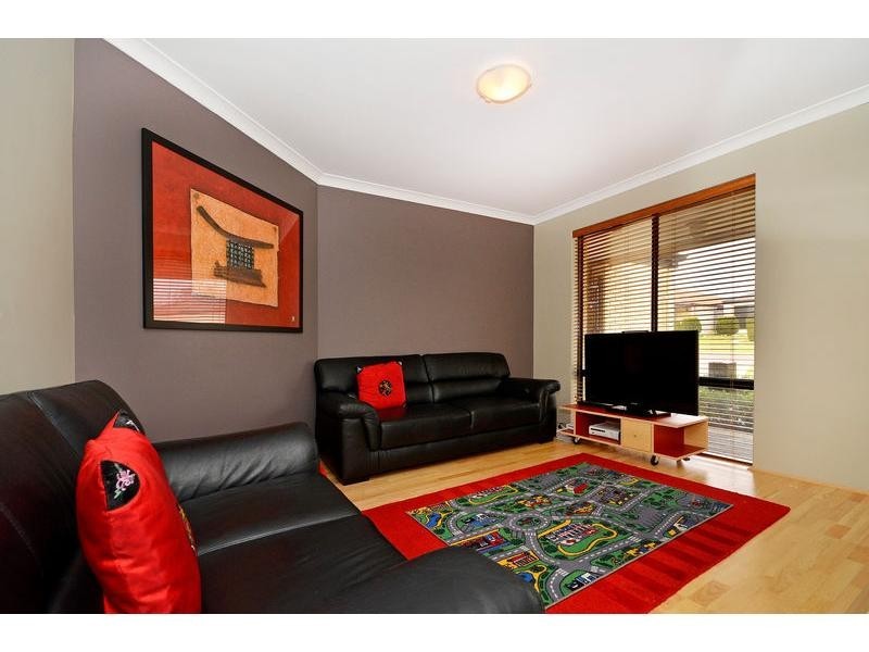 27 Truscott Elbow, Alexander Heights WA 6064