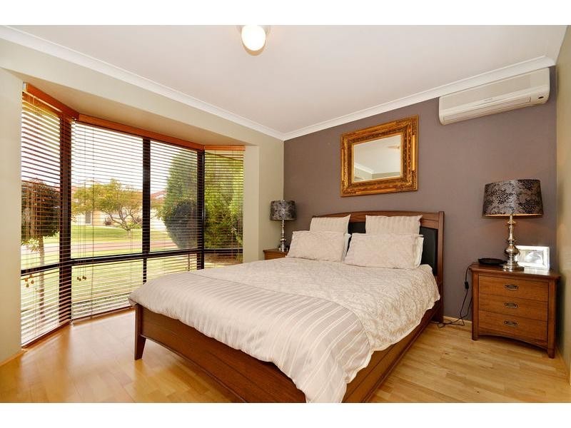 27 Truscott Elbow, Alexander Heights WA 6064