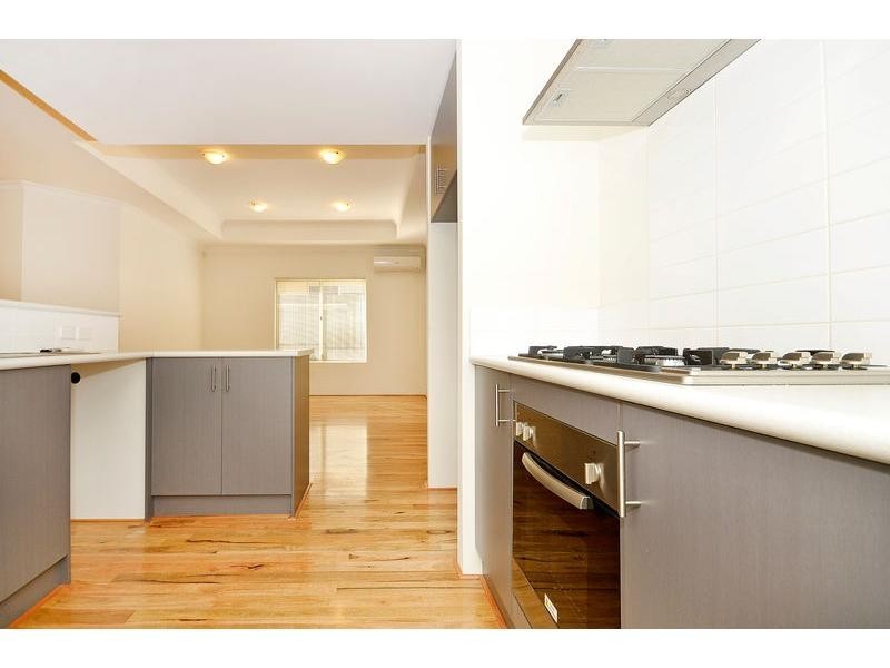 9 Koroit Way, Aveley WA 6069