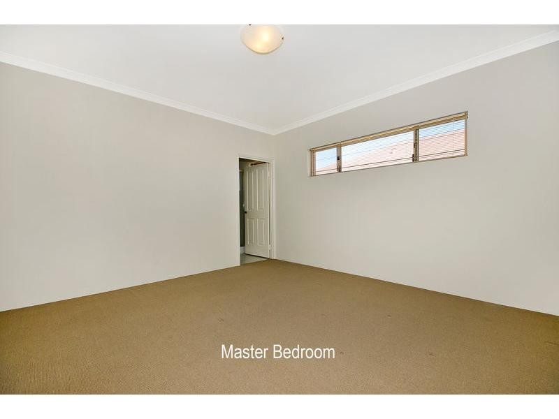 9 Koroit Way, Aveley WA 6069