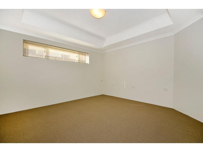 9 Koroit Way, Aveley WA 6069