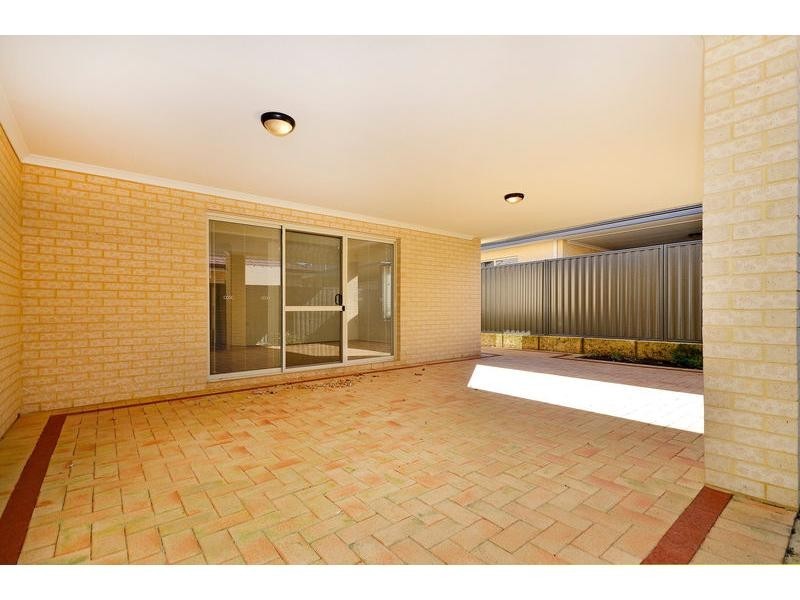 9 Koroit Way, Aveley WA 6069