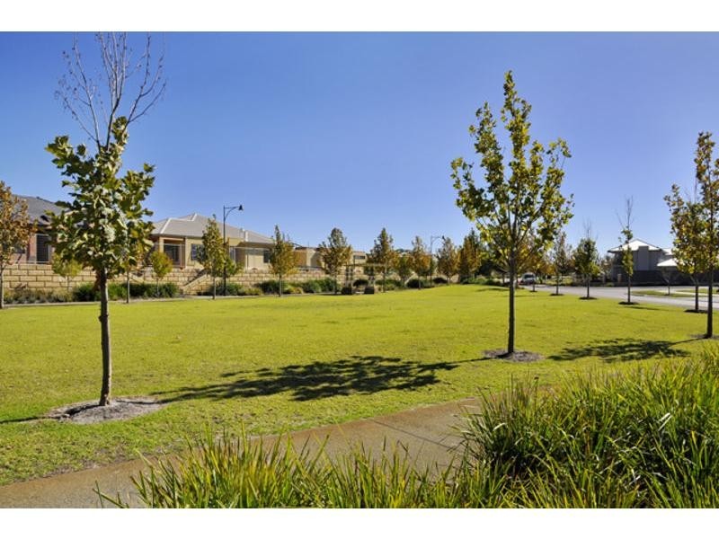 9 Koroit Way, Aveley WA 6069