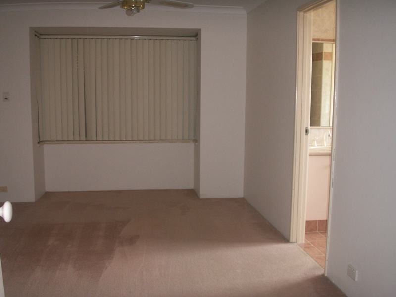 24 Josephine Way, Alexander Heights WA 6064