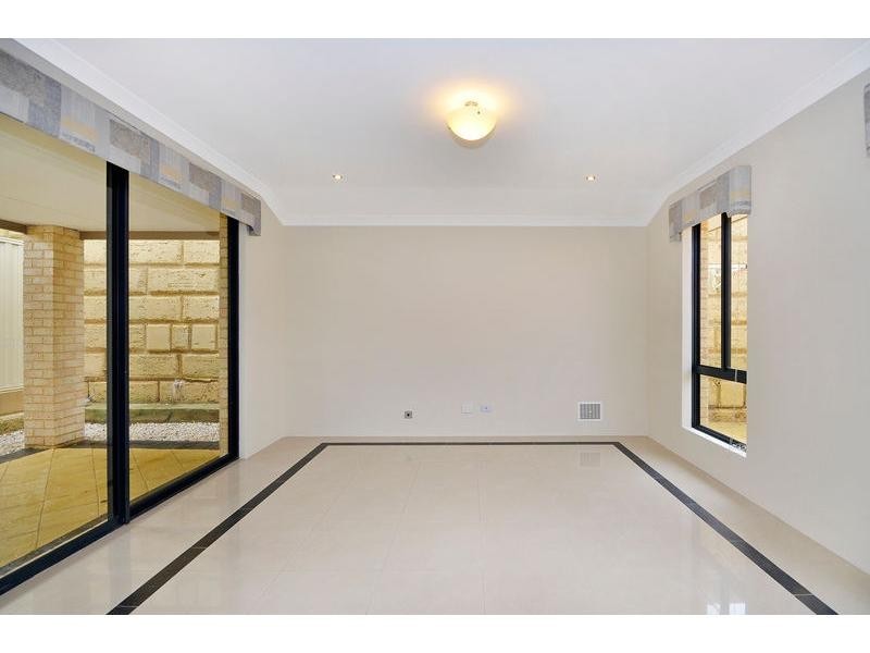 8 Verdello Way, Pearsall WA 6065