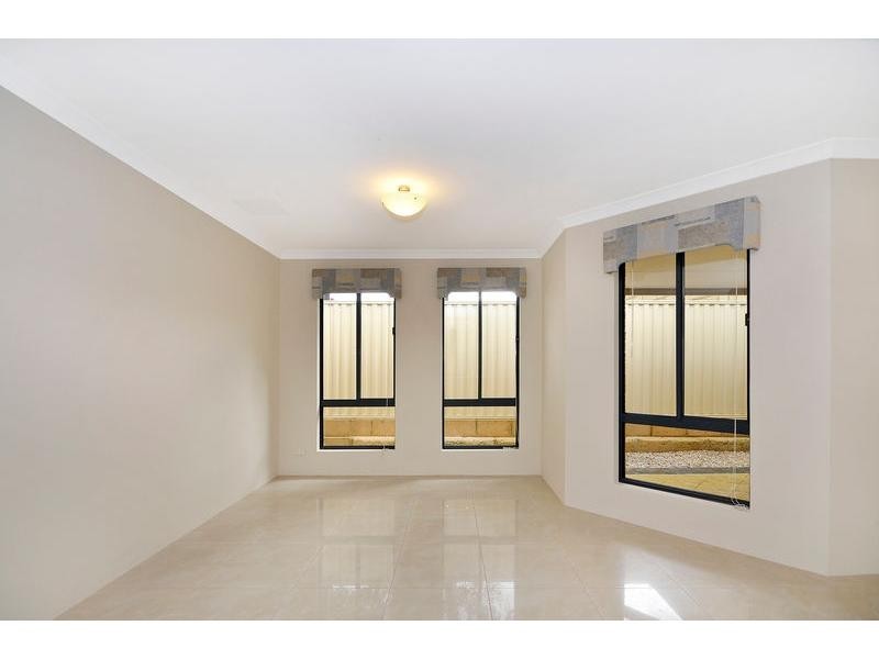 8 Verdello Way, Pearsall WA 6065