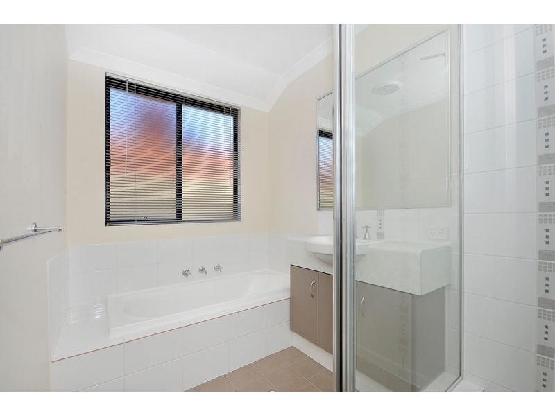 8 Verdello Way, Pearsall WA 6065