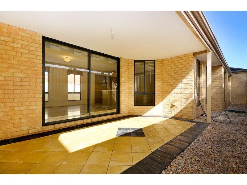 8 Verdello Way, Pearsall WA 6065