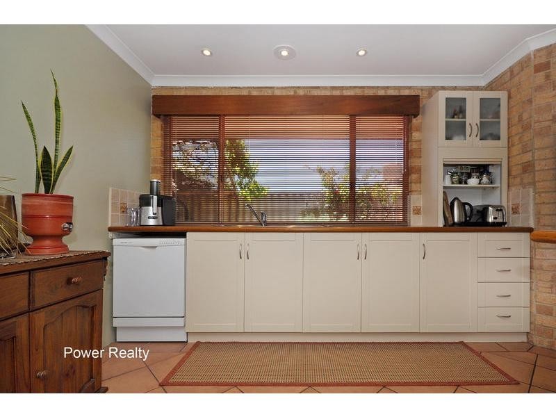 4 Wagtail Rise, Ballajura WA 6066