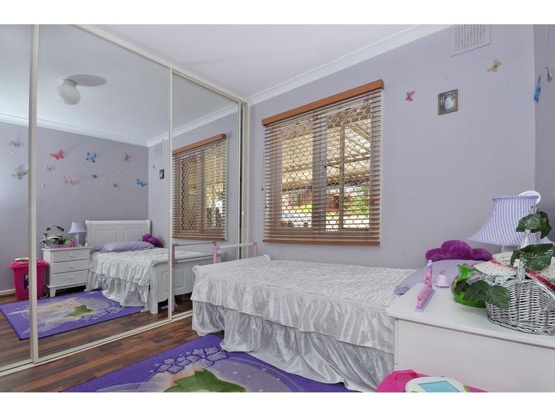 6/17 Westbrook Way, Girrawheen WA 6064