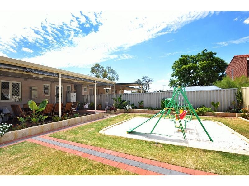 6/17 Westbrook Way, Girrawheen WA 6064