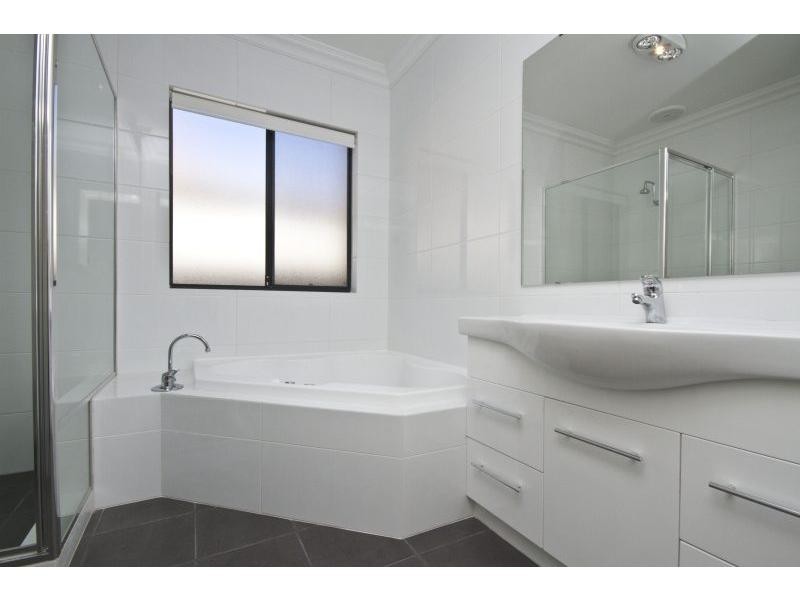 105 Hayes Avenue, Yokine WA 6060