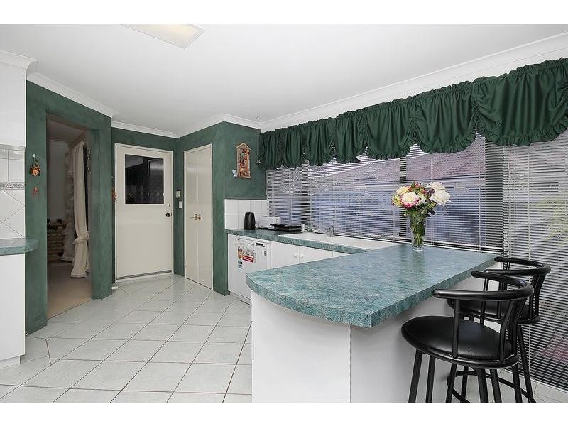 8 Asheville Parade, Landsdale WA 6065