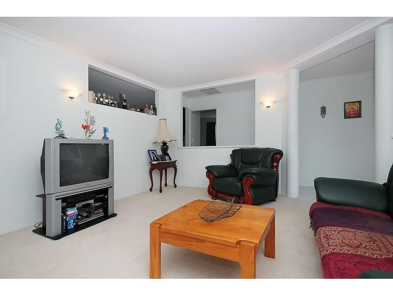 8 Asheville Parade, Landsdale WA 6065